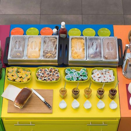 Ibis Styles Nivelles Hotell Exteriör bild