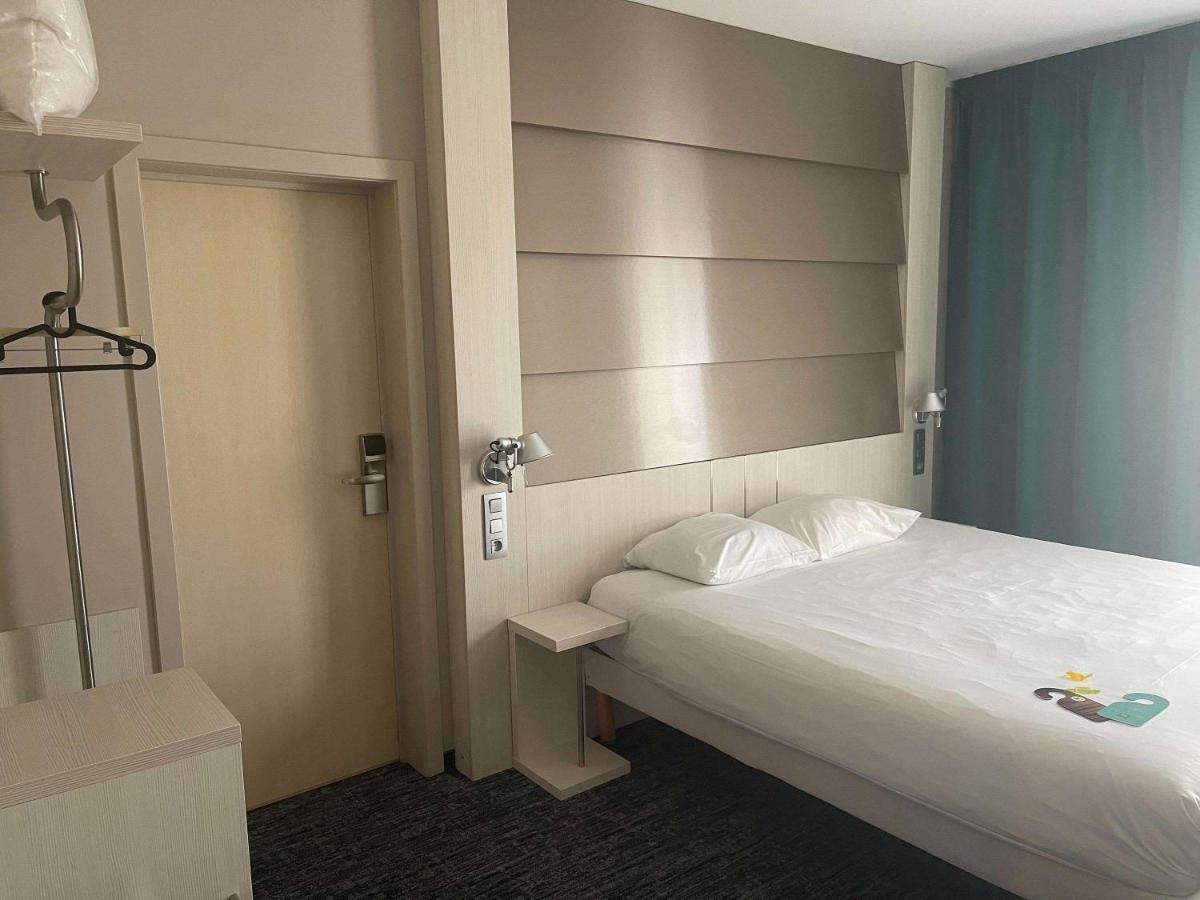 Ibis Styles Nivelles Hotell Exteriör bild