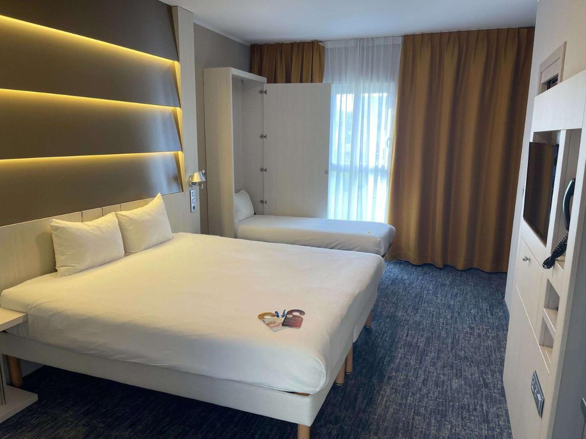 Ibis Styles Nivelles Hotell Exteriör bild