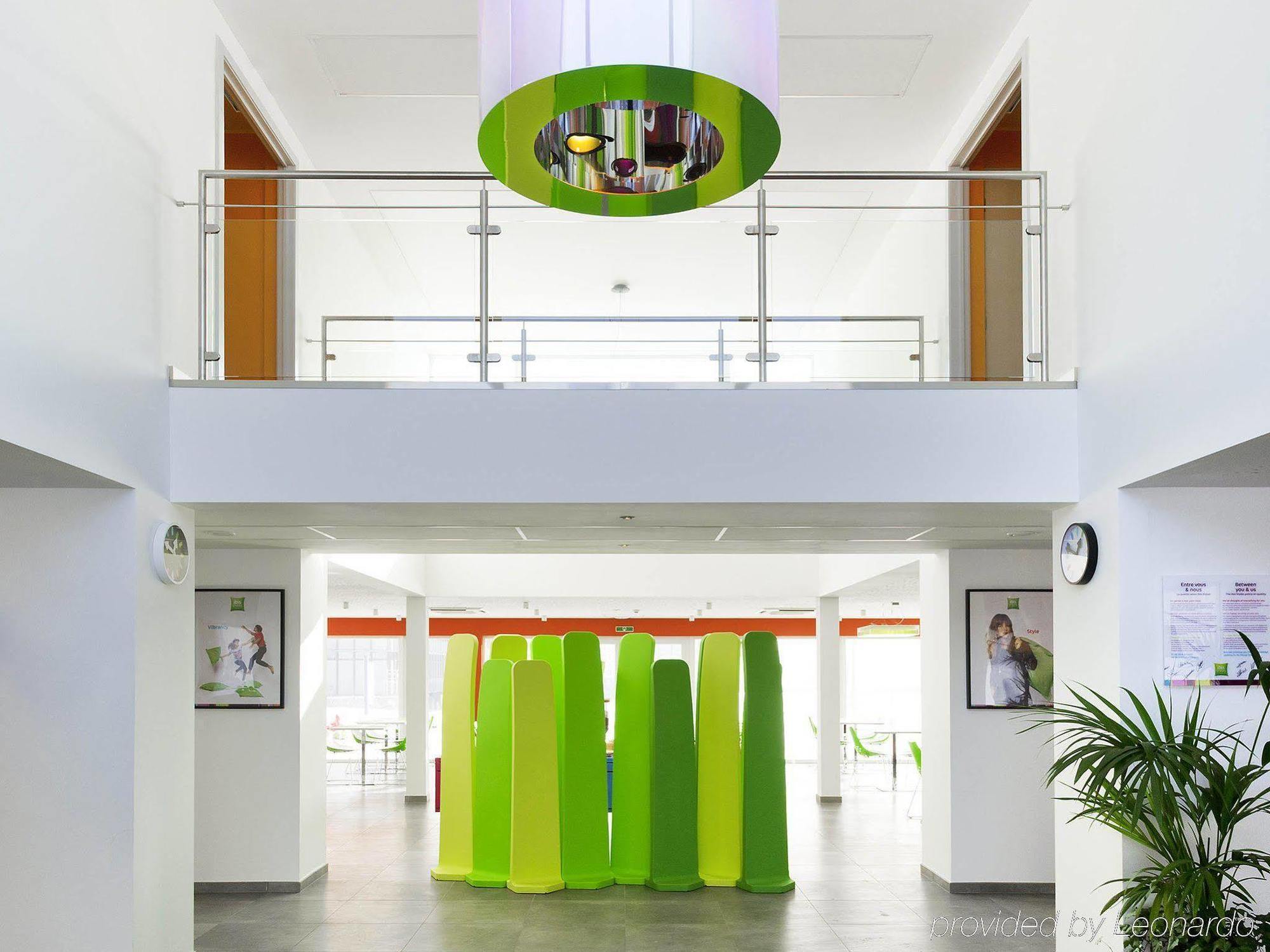 Ibis Styles Nivelles Hotell Exteriör bild