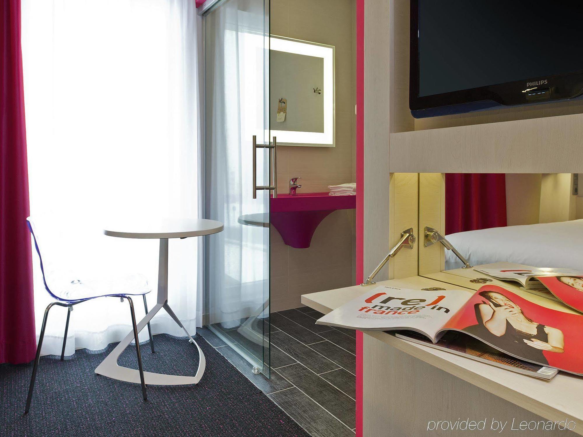 Ibis Styles Nivelles Hotell Exteriör bild