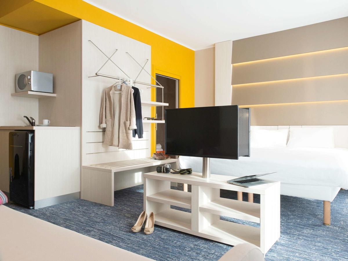 Ibis Styles Nivelles Hotell Exteriör bild