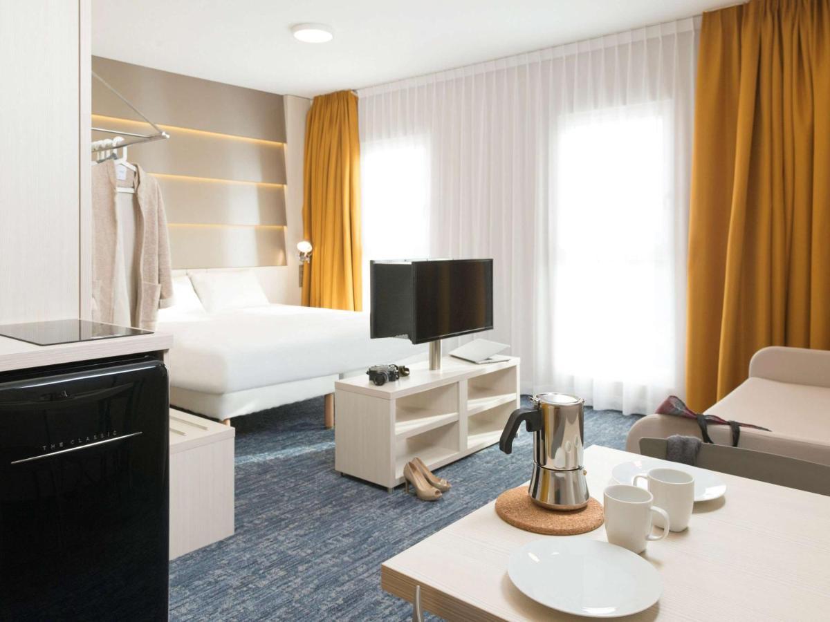Ibis Styles Nivelles Hotell Exteriör bild