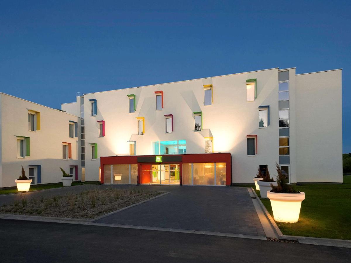 Ibis Styles Nivelles Hotell Exteriör bild
