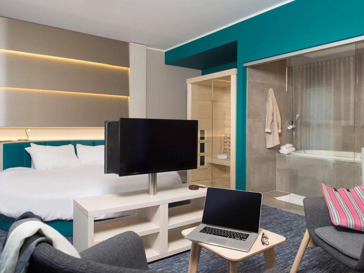 Ibis Styles Nivelles Hotell Exteriör bild